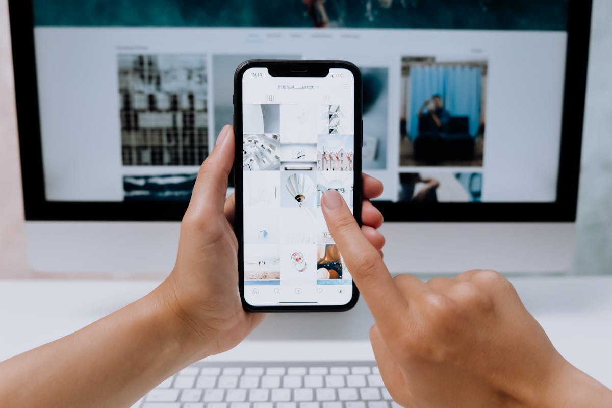 IPTV vs Netflix UK – comparing streaming services for live TV and on-demand content